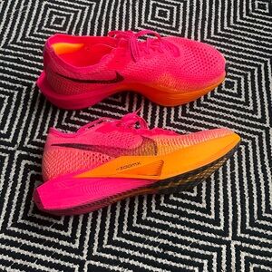 Nike Vaporfly 3 - Women’s size 11 - worn 3 times!